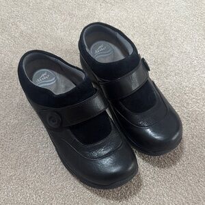 Dansko Black Kaya Clog